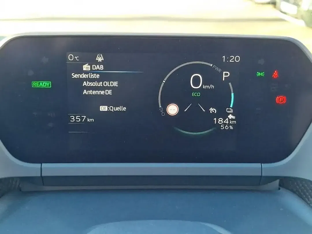 Subaru Solterra EV Platinum - Thumbnail 11