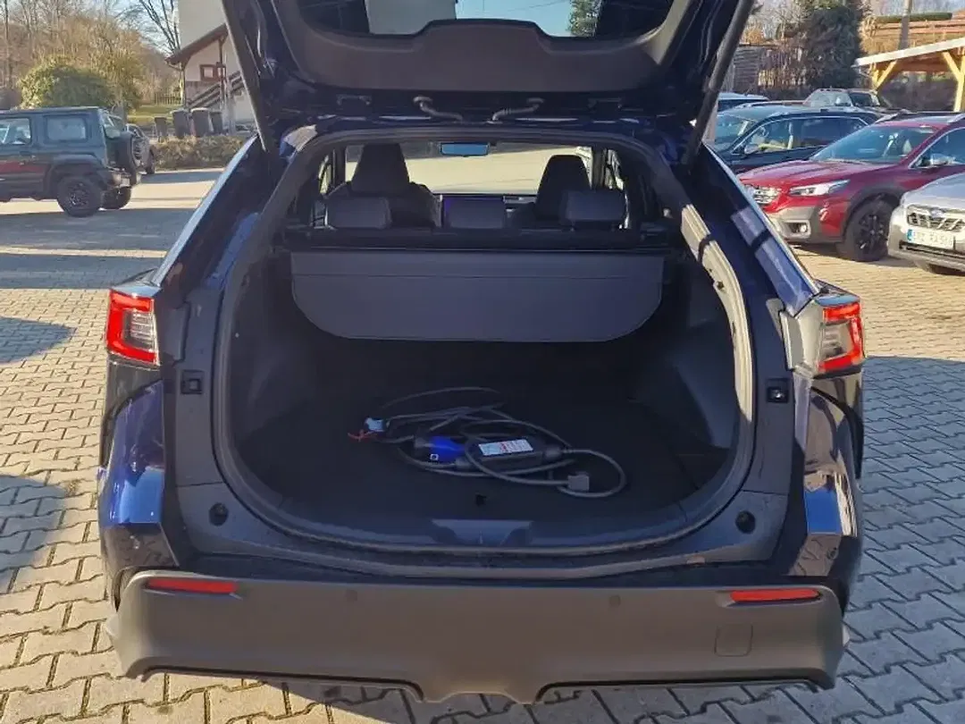 Subaru Solterra EV Platinum - Thumbnail 5