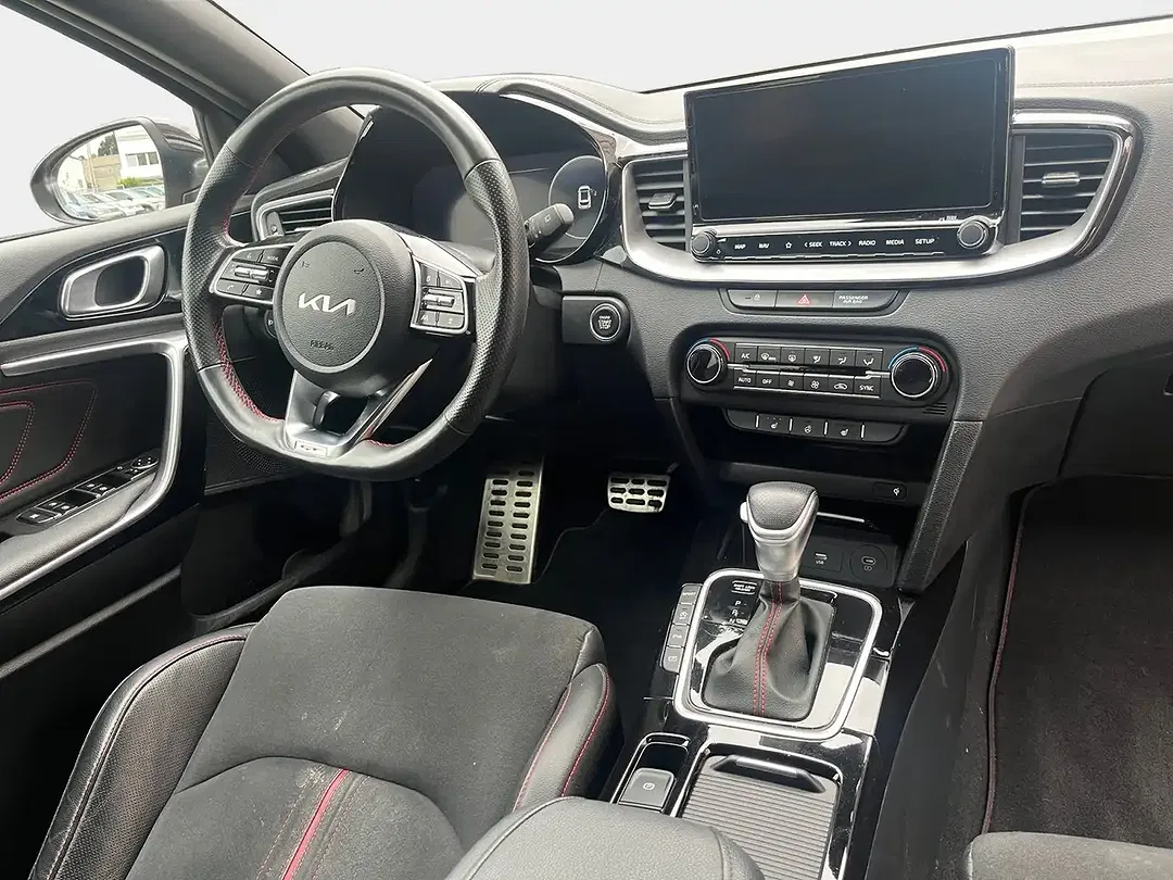 Kia Ceed / cee'd 1.6 T-GDI GT - Thumbnail 12