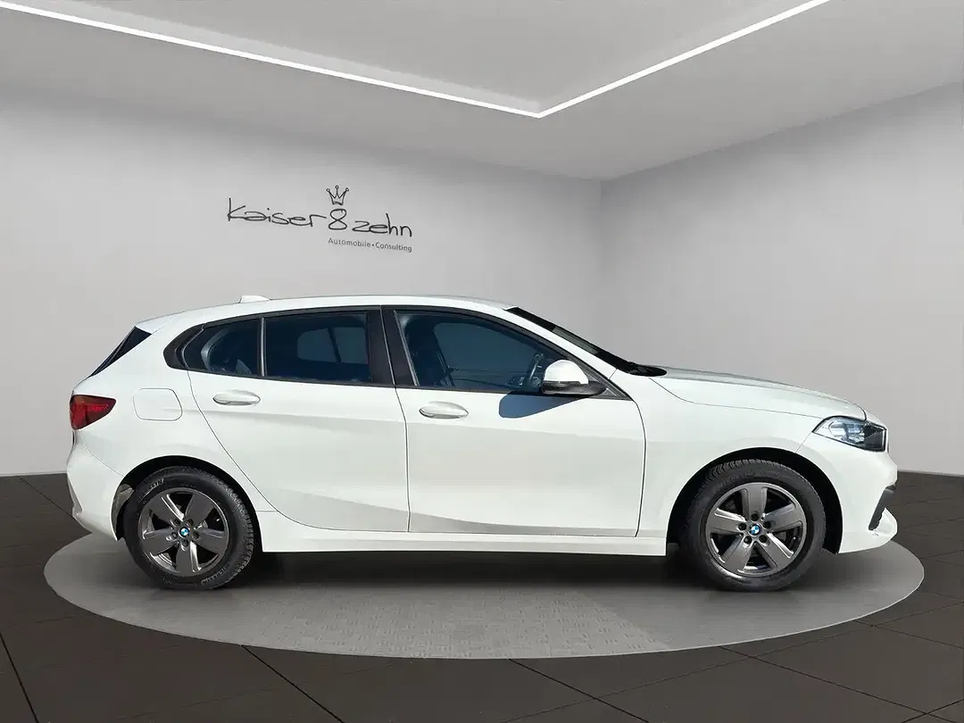 BMW 118 Advantage - Thumbnail 3