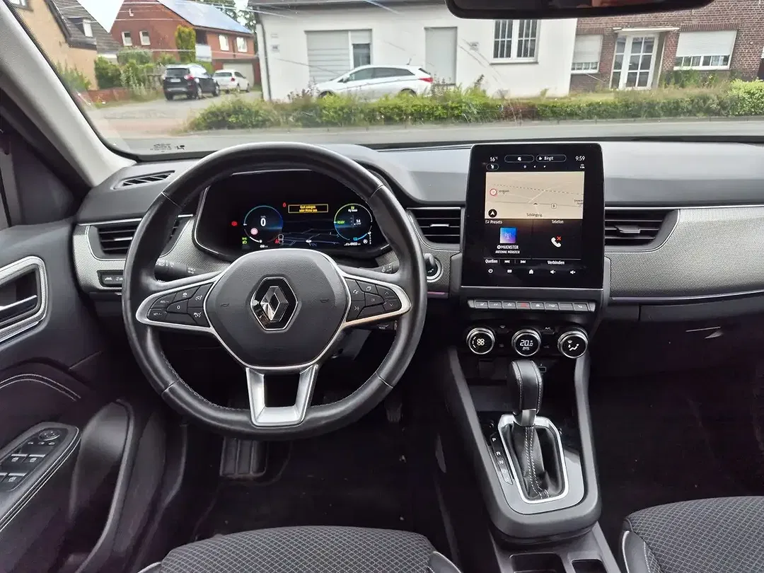 Renault Arkana E-Tech Intens - Thumbnail 8