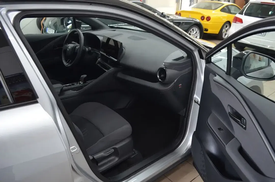 Toyota C-HR PHEV Teamplayer - Thumbnail 11