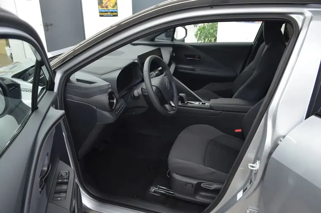 Toyota C-HR PHEV Teamplayer - Thumbnail 14