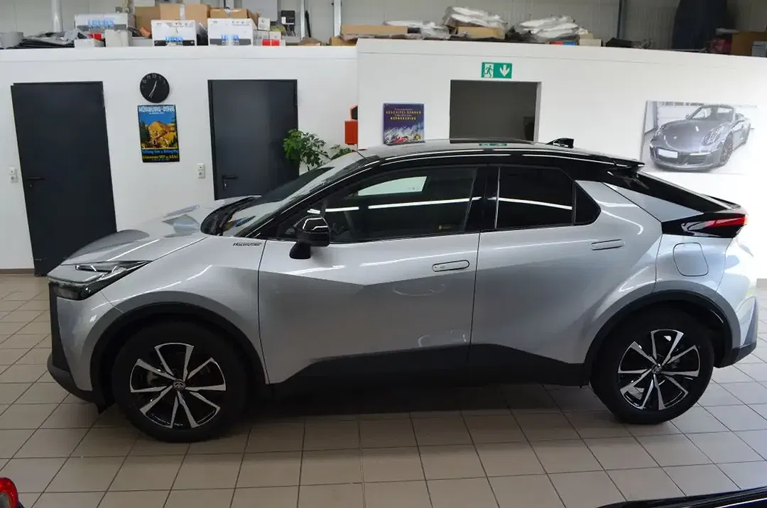 Toyota C-HR PHEV Teamplayer - Thumbnail 4