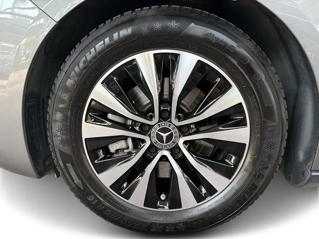 Mercedes-Benz B 180 - Thumbnail 9