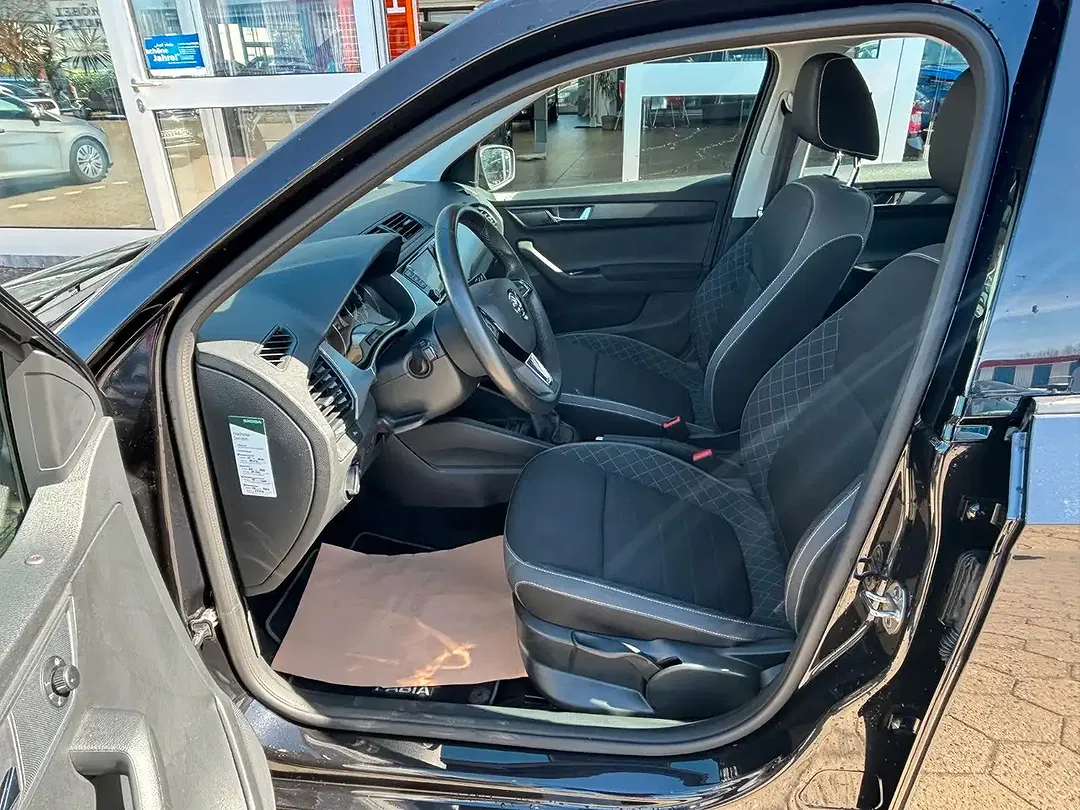 Skoda Fabia 1.0 Ambition - foto 15