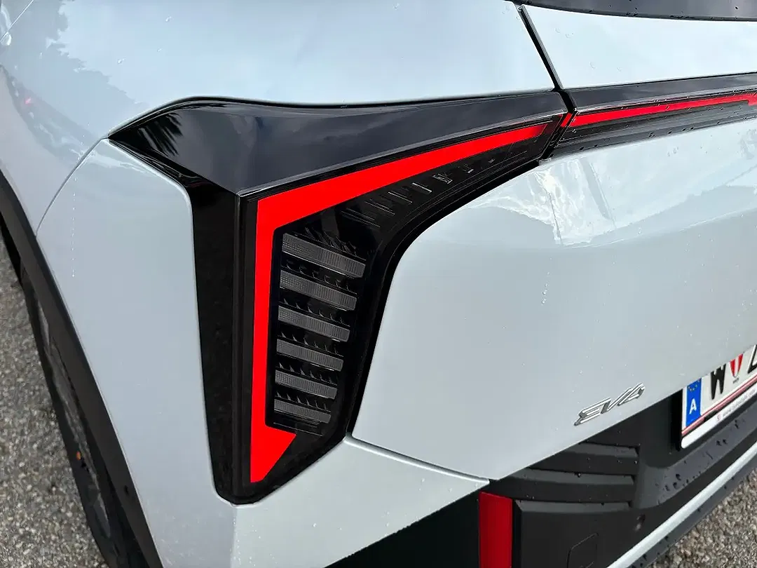 Kia EV4 81.4 kWh Earth Plus - Thumbnail 9