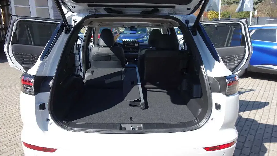 Mitsubishi Outlander 2.4 PHEV Diamant Top - Thumbnail 14