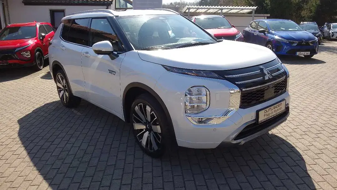 Mitsubishi Outlander 2.4 PHEV Diamant Top - Thumbnail 3