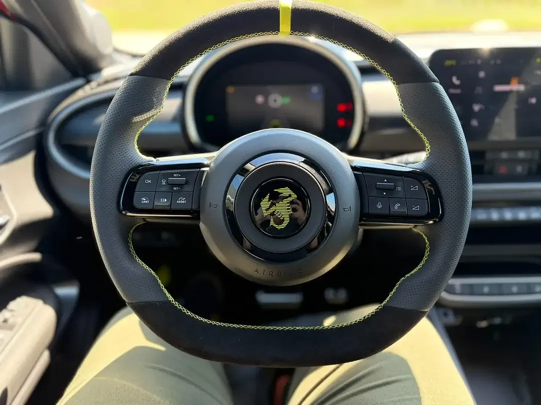 Abarth 600e Competizione - Thumbnail 14