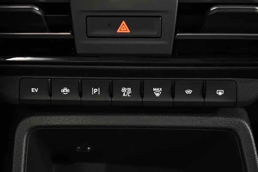 Ford Tourneo Connect 1.5 EcoBoost PHEV Titanium - Thumbnail 14