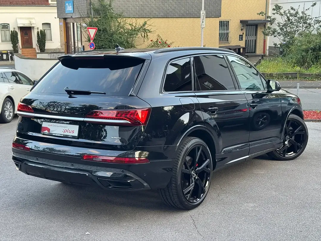 Audi Q7 55 TFSI e quattro Matrix LED S line - Thumbnail 6