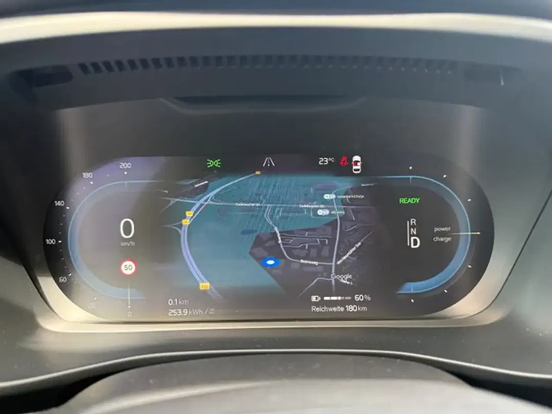 Volvo C40 Recharge Single Motor Plus - Thumbnail 11