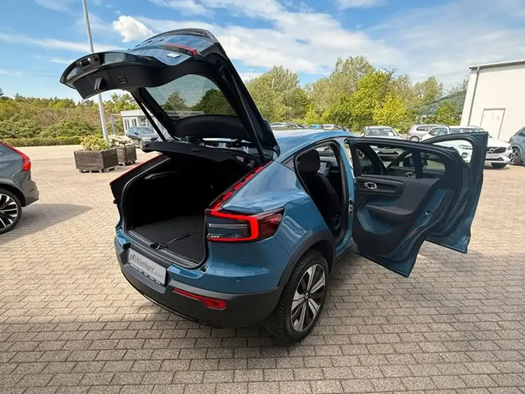 Volvo C40 Recharge Single Motor Plus - Thumbnail 3