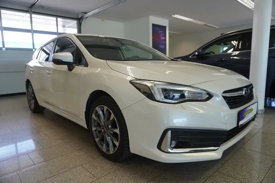 Subaru Impreza AUT AWD Exclusive - Thumbnail 3