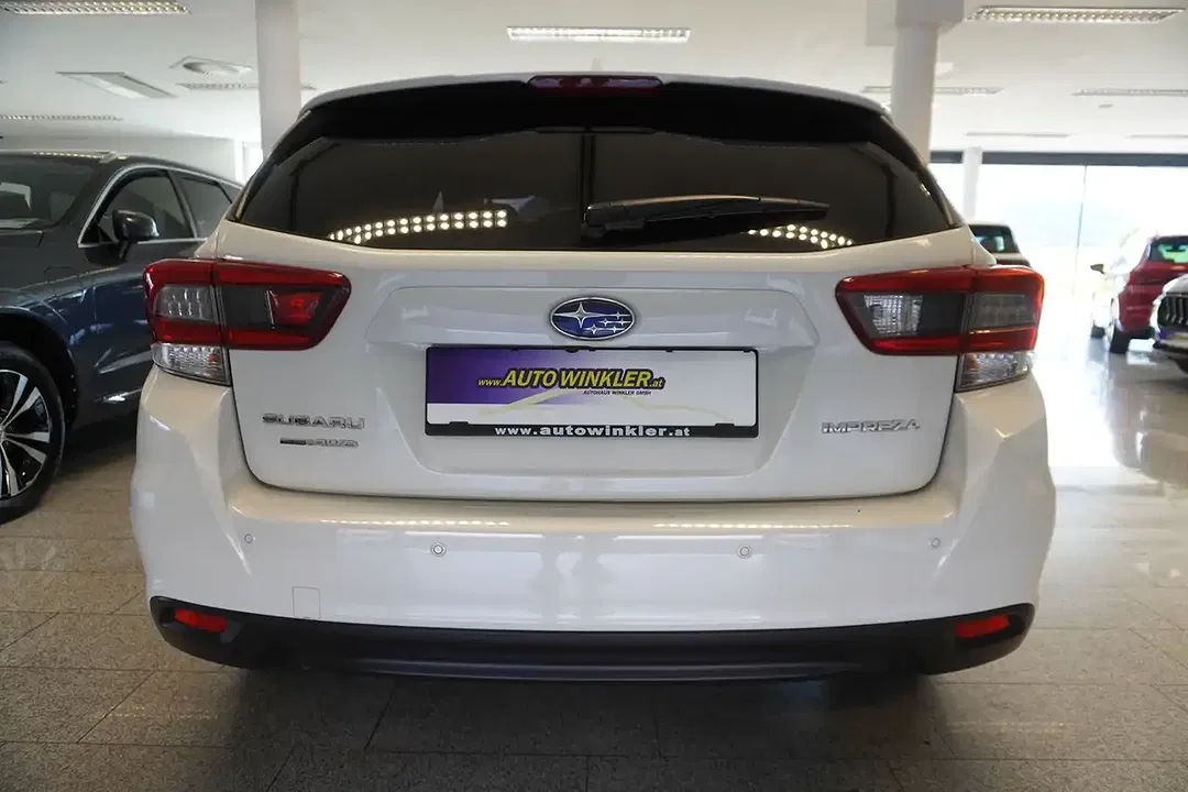 Subaru Impreza AUT AWD Exclusive - Thumbnail 6