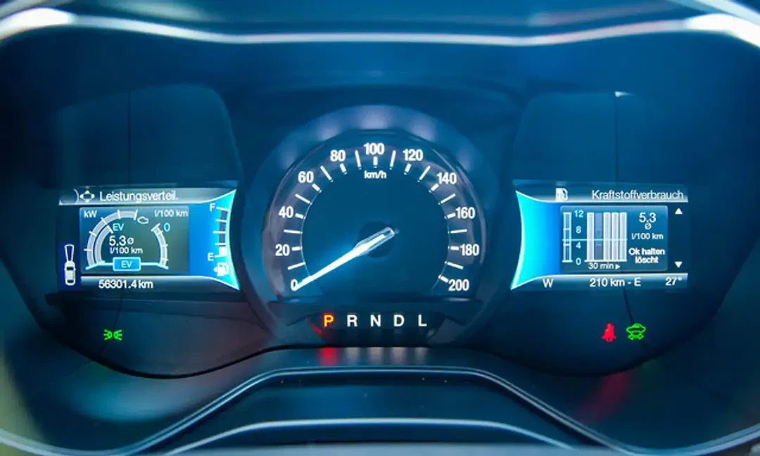 Ford Mondeo 2.0 Hybrid Vignale - Thumbnail 8