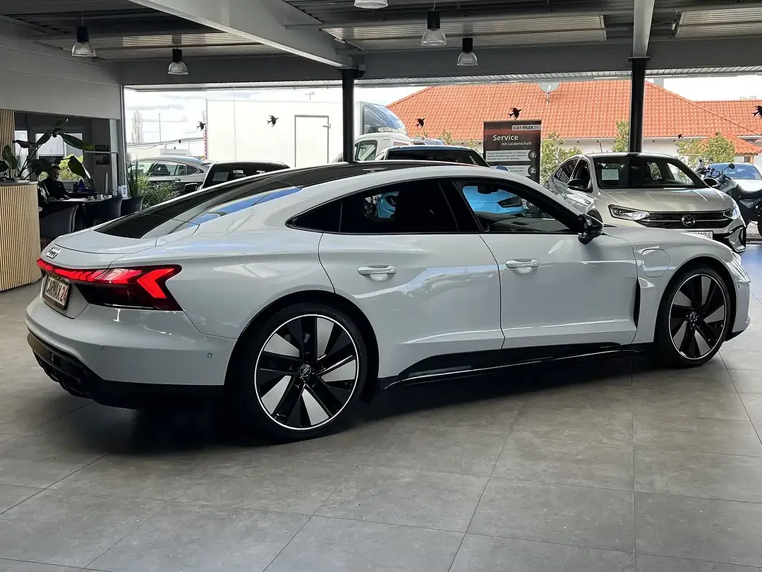 Audi e-tron GT Matrix LED - Thumbnail 7