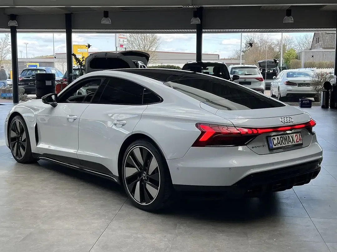 Audi e-tron GT Matrix LED - Thumbnail 8