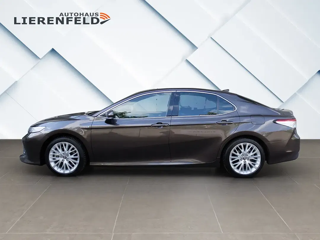 Toyota Camry Hybrid - Thumbnail 7