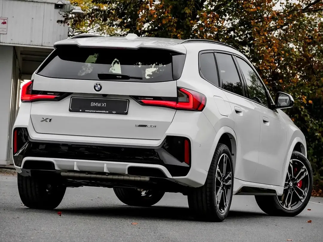 BMW X1 sDrive M Sport Pro - Thumbnail 2