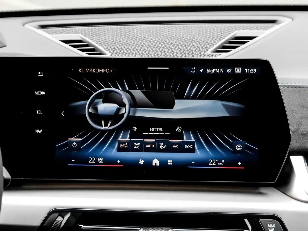 BMW X1 sDrive M Sport Pro - Thumbnail 8