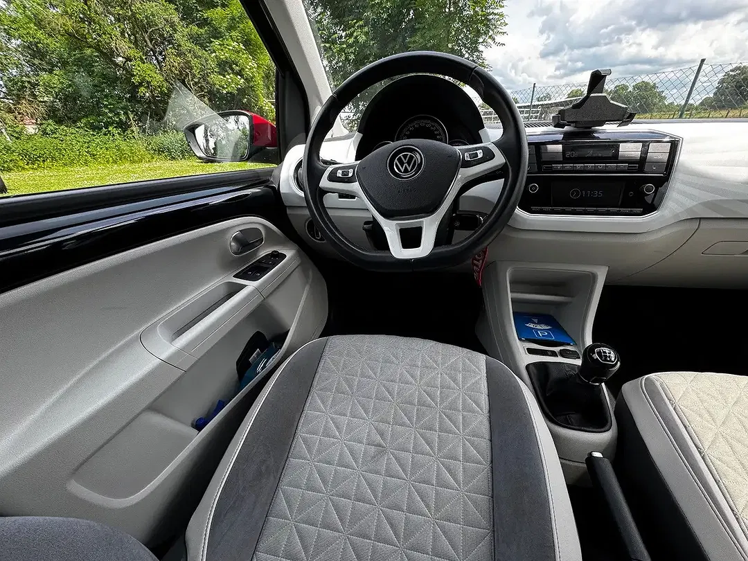 Volkswagen up! - Thumbnail 8