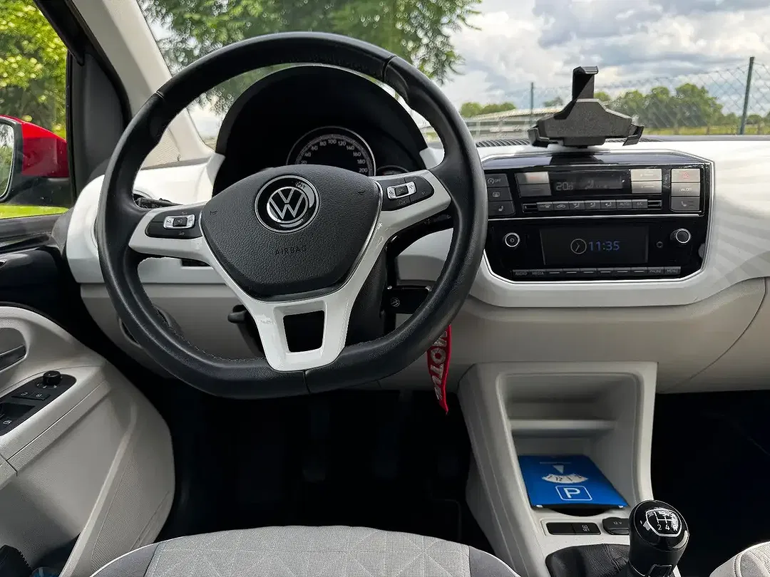 Volkswagen up! - Thumbnail 9