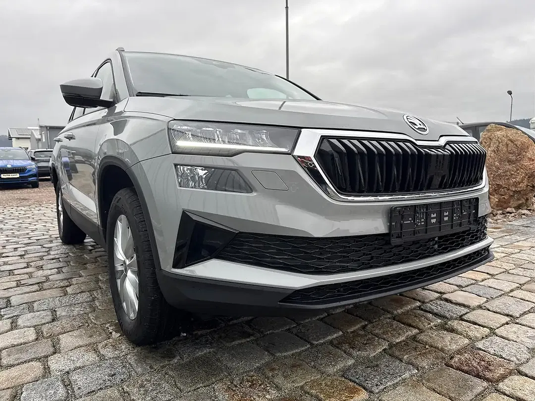 Skoda Karoq 1.5 TSI DSG Selection - Thumbnail 3