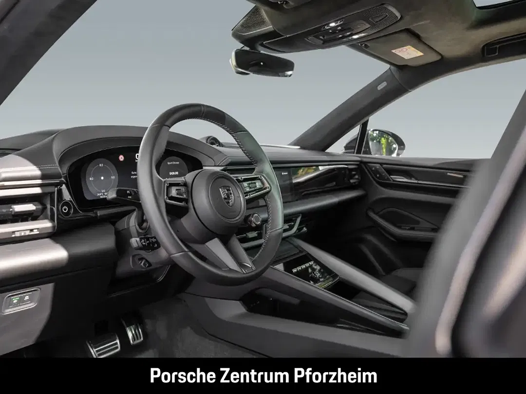 Porsche Macan Turbo - Thumbnail 4