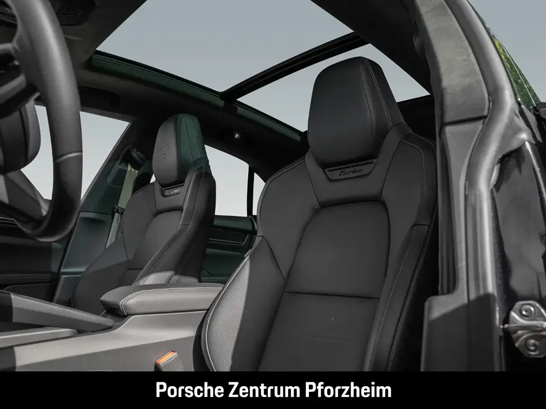Porsche Macan Turbo - Thumbnail 5