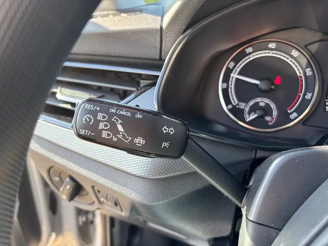 Skoda Kamiq 1.0 TSI - Thumbnail 9