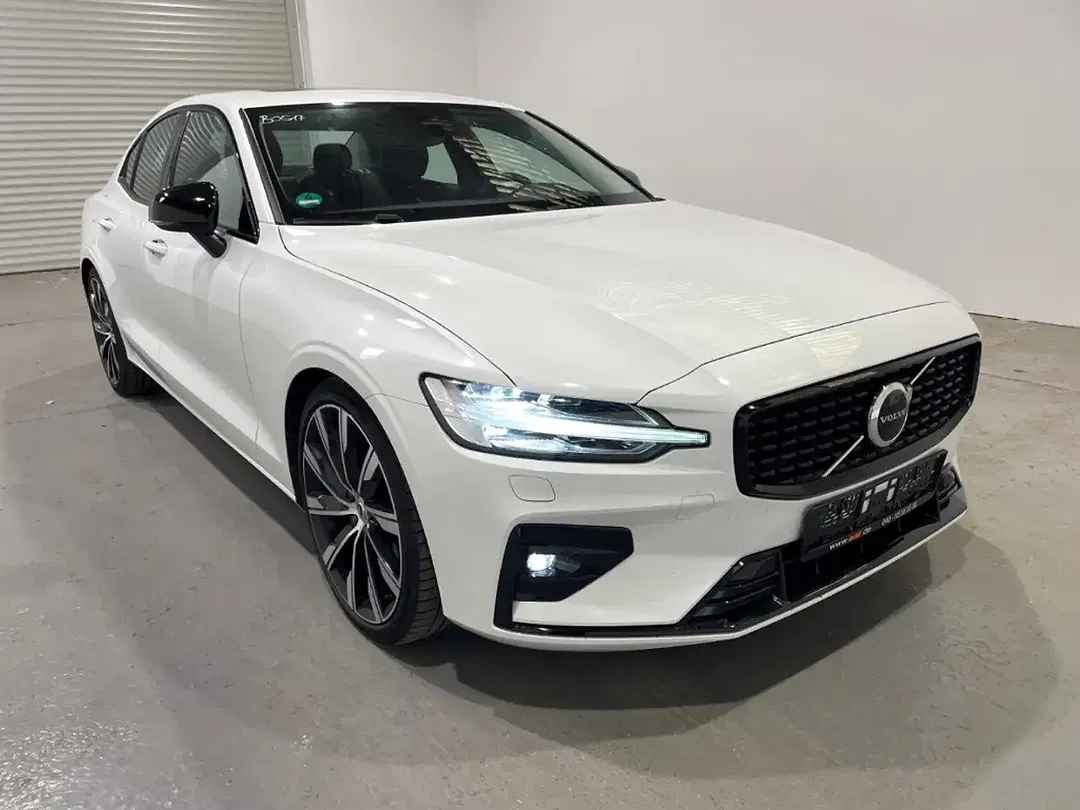Volvo S60 B4 AUT Plus Dark - Thumbnail 4