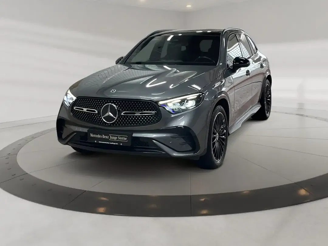 Mercedes-Benz GLC 300 4MATIC AMG MBUX Night - Thumbnail 1