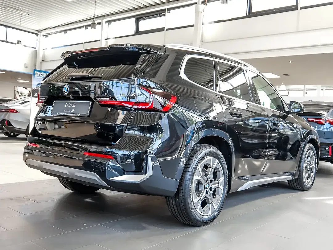 BMW iX1 eDrive xLine - foto 2