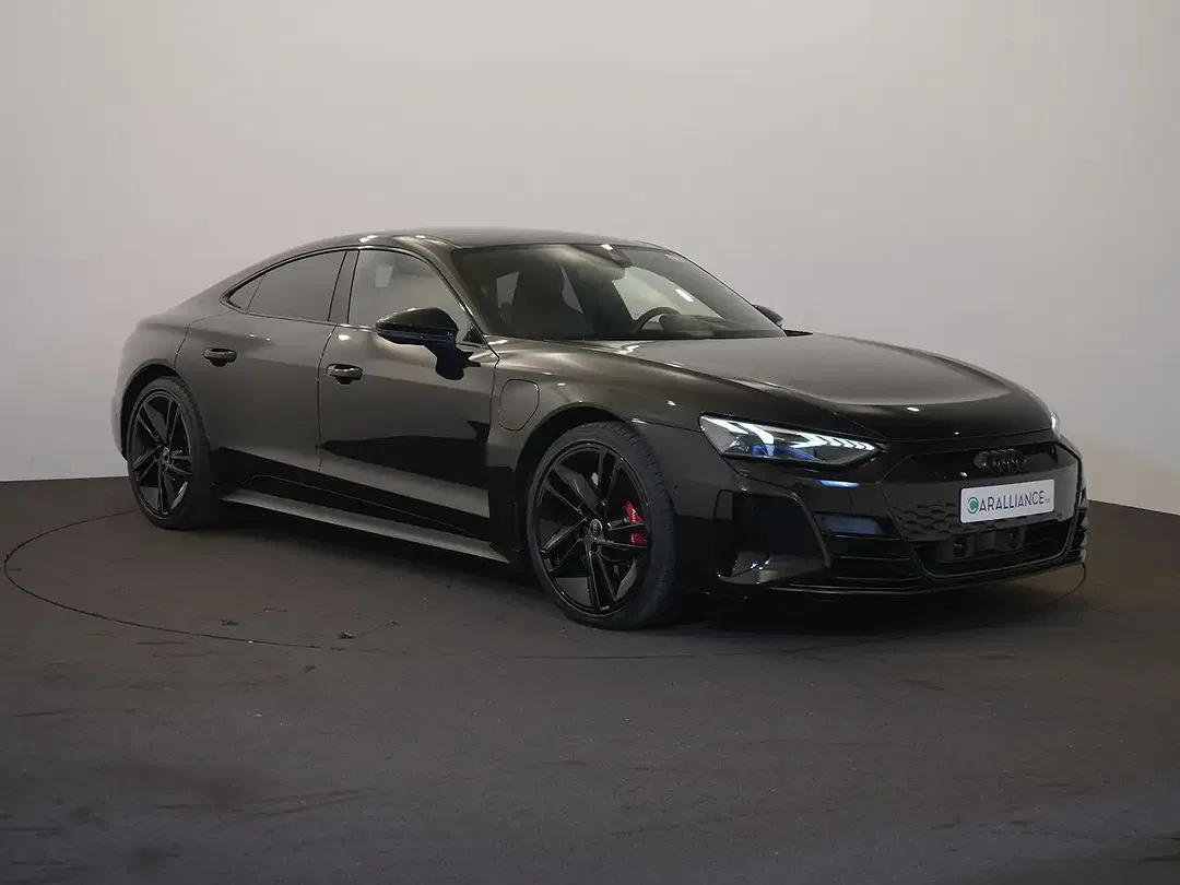 Audi e-tron GT - Thumbnail 3