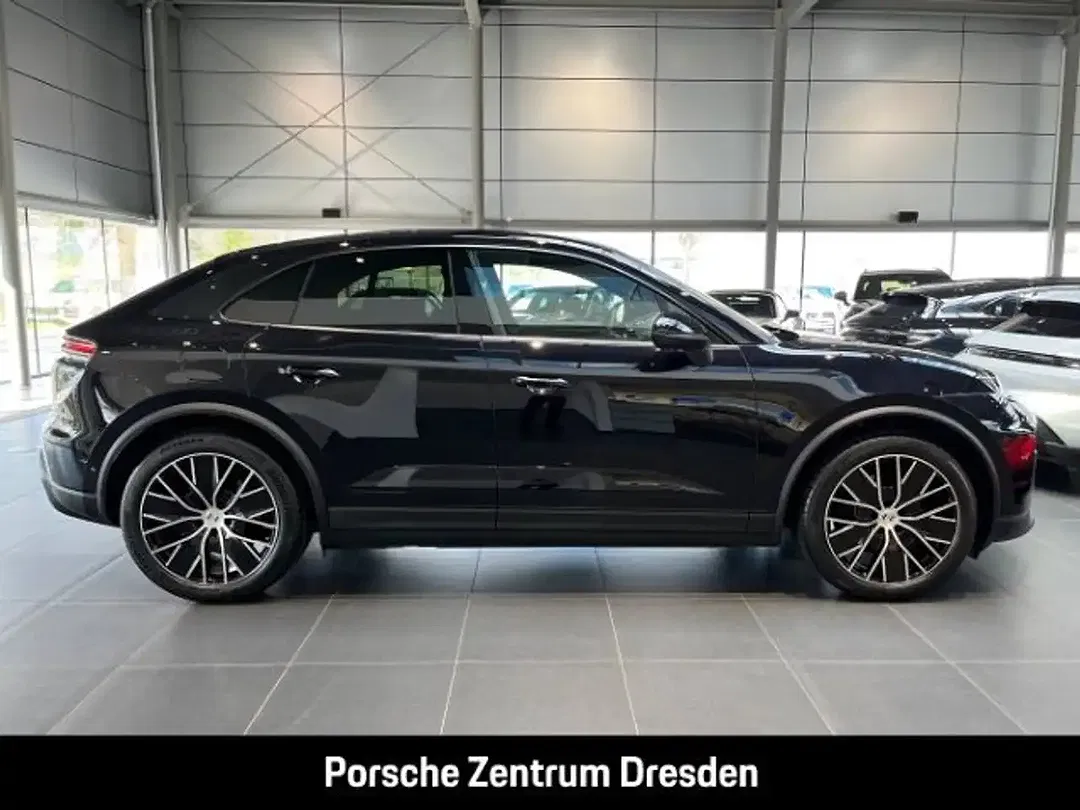 Porsche Macan Plus - Thumbnail 10