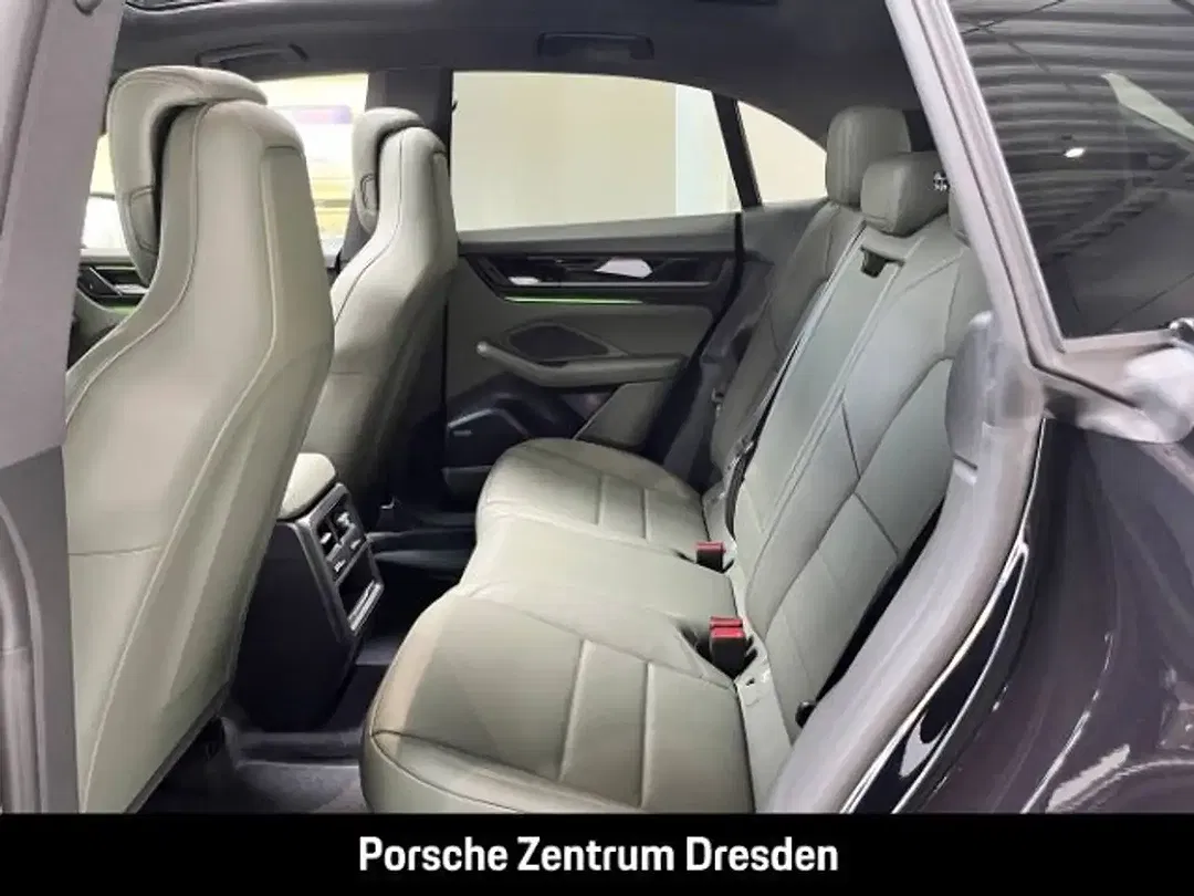 Porsche Macan Plus - foto 15