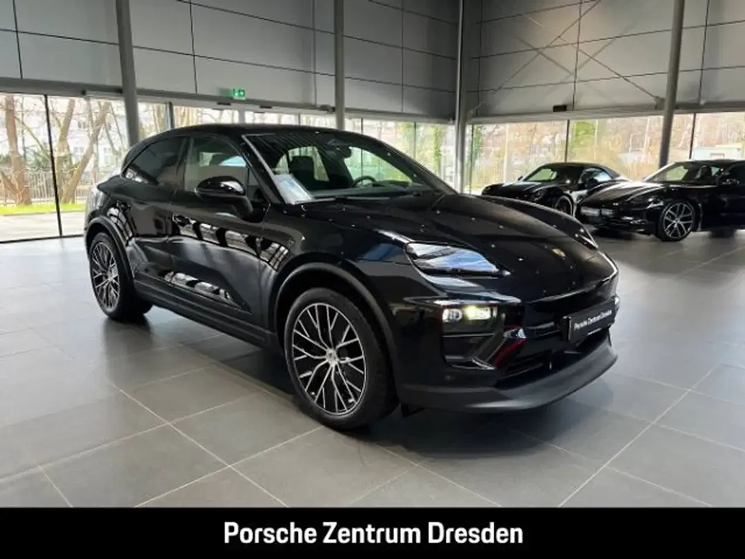Porsche Macan Plus - Thumbnail 9
