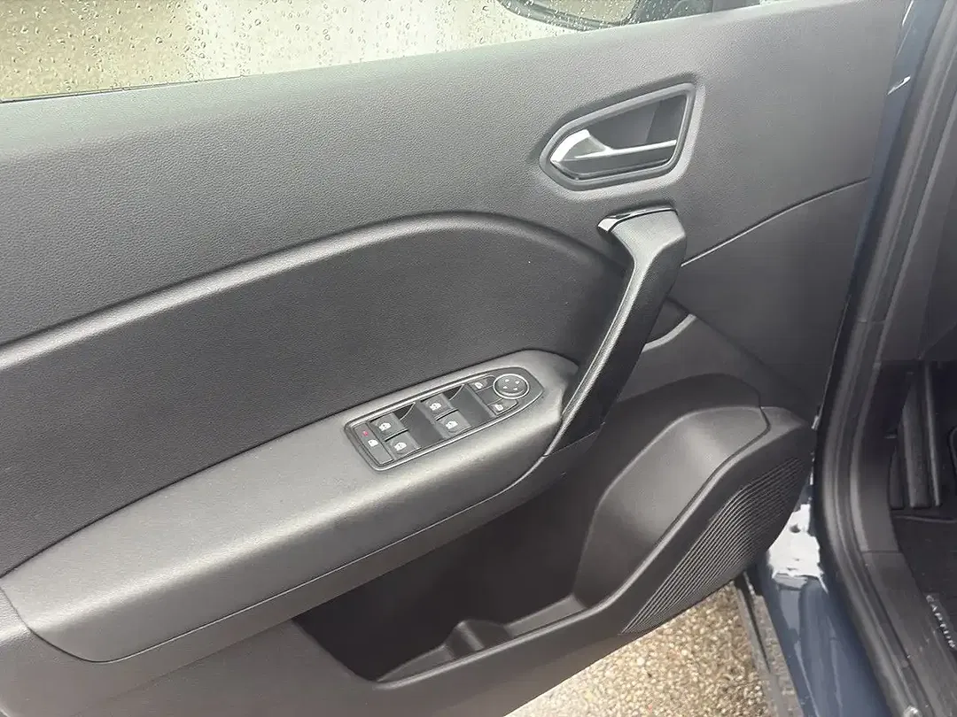 Renault Captur Equilibre - Thumbnail 9