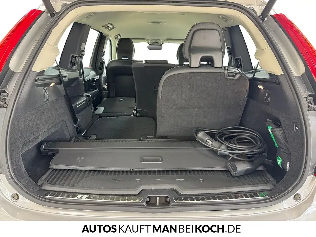 Volvo XC90 T8 PHEV AWD - Thumbnail 12