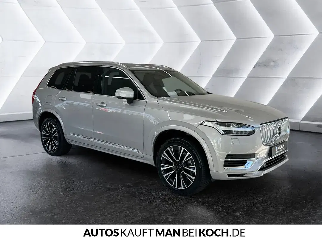 Volvo XC90 T8 PHEV AWD - Thumbnail 3
