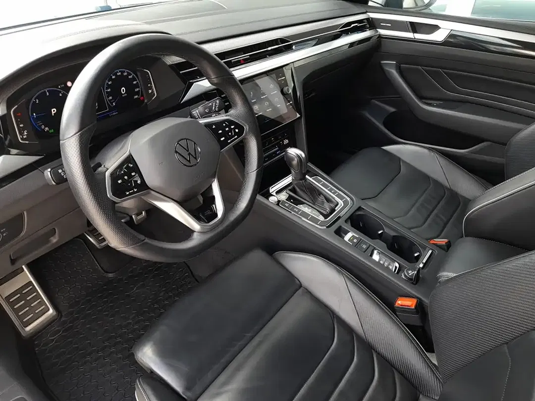 Volkswagen Arteon 2.0 TDI DSG R-Line Sound - Thumbnail 13