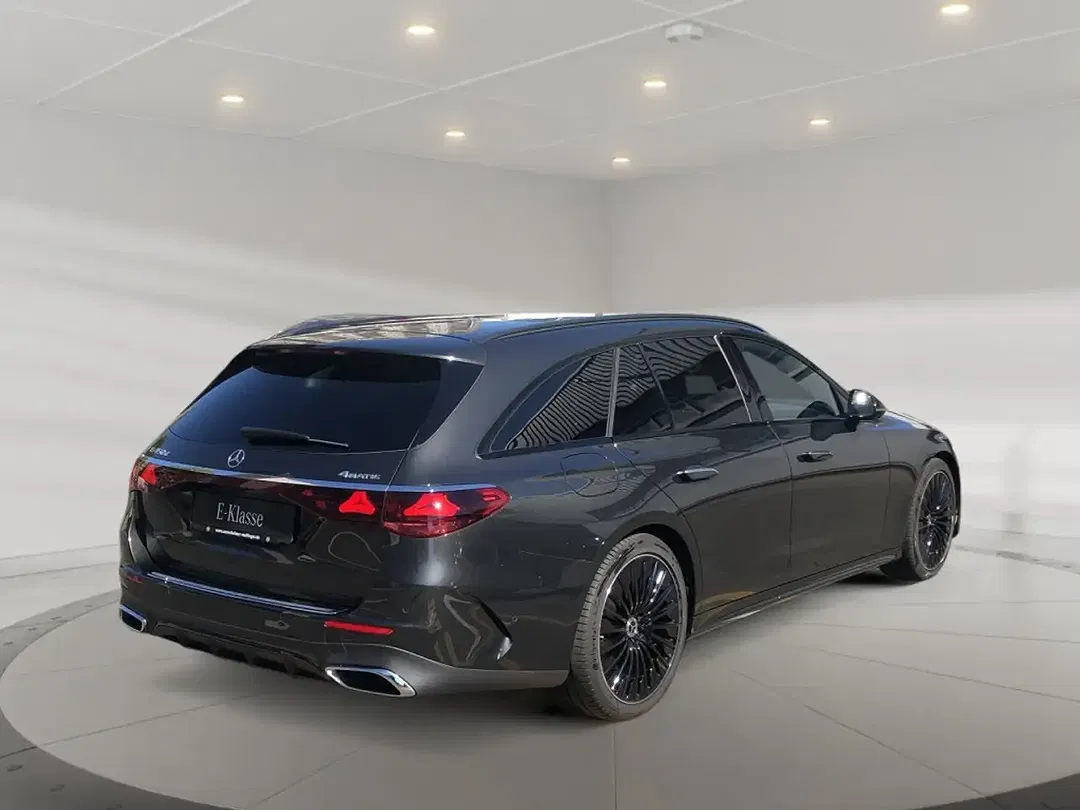 Mercedes-Benz E 450 4MATIC AMG MBUX Burmester Night - Thumbnail 3