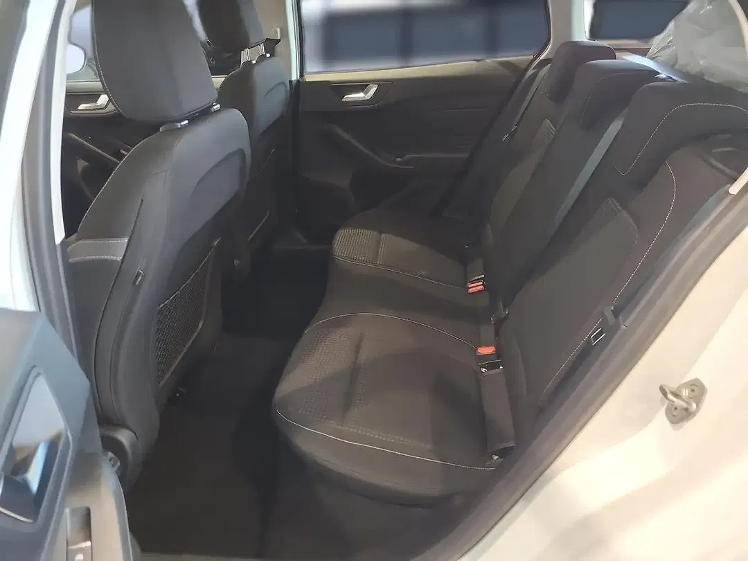 Ford Focus Cool & Connect - Thumbnail 13