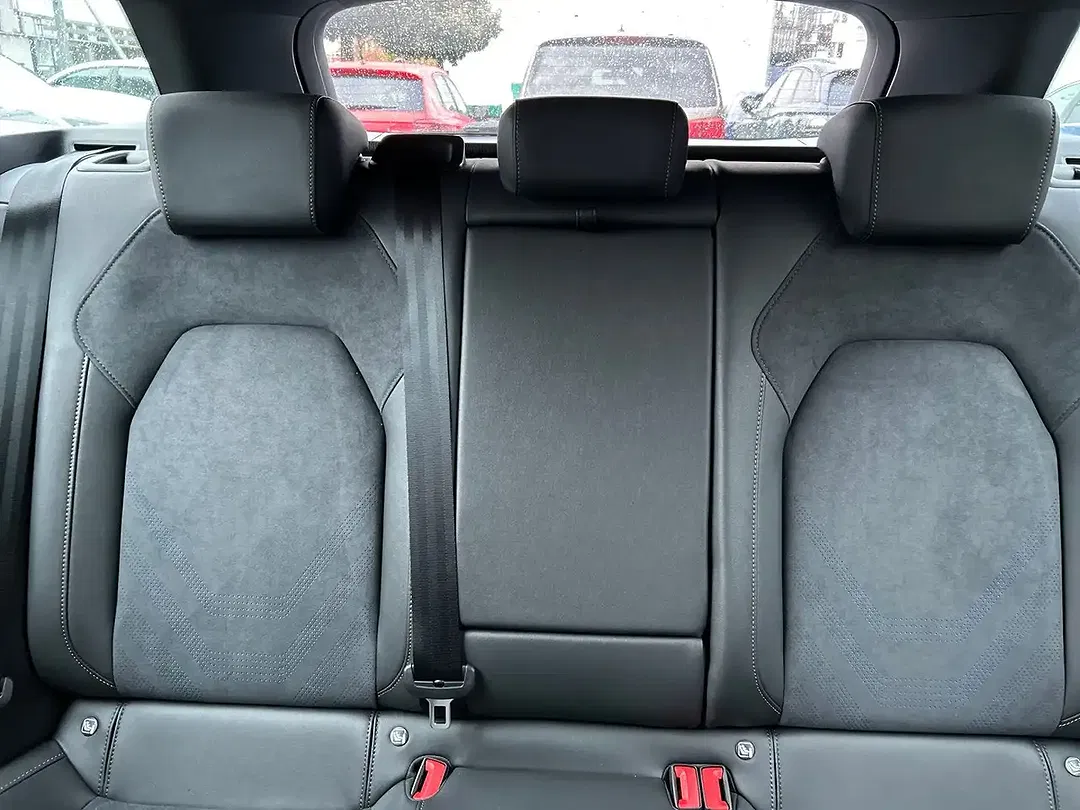CUPRA Leon 1.5 eTSI DSG Matrix LED Sportstourer - Thumbnail 10