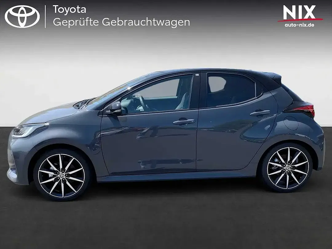 Toyota Yaris 1.5 Hybrid GR Sport - Thumbnail 3