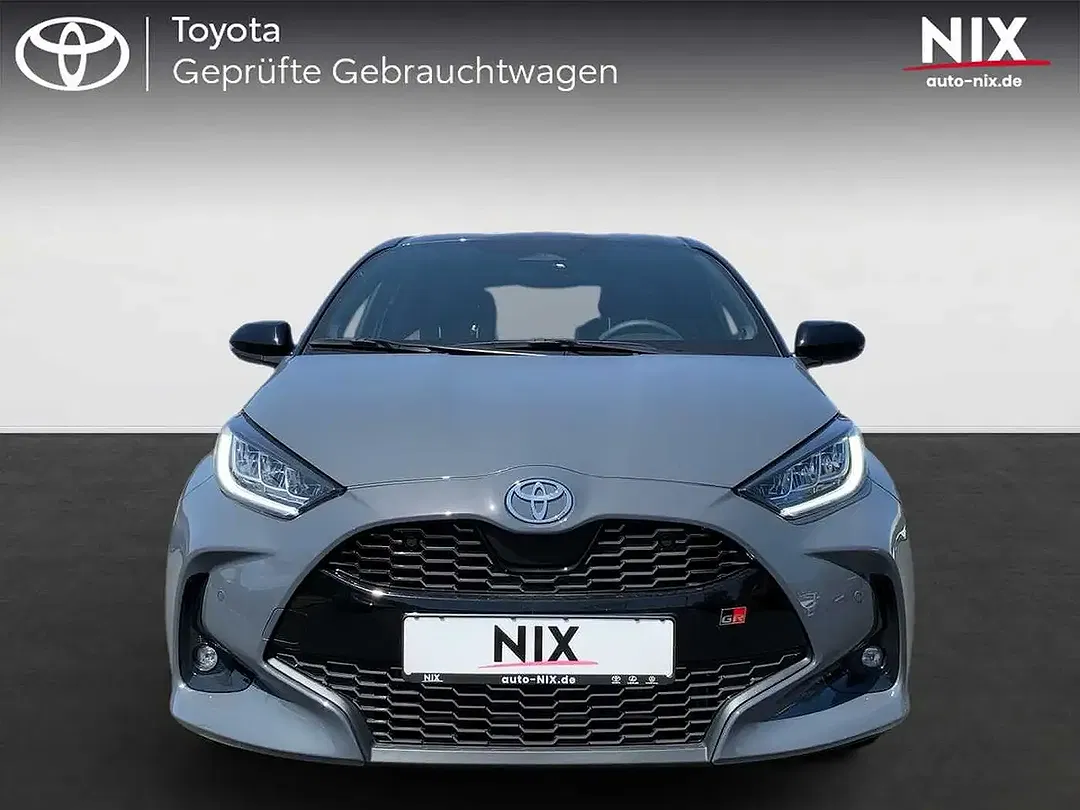 Toyota Yaris 1.5 Hybrid GR Sport - Thumbnail 5