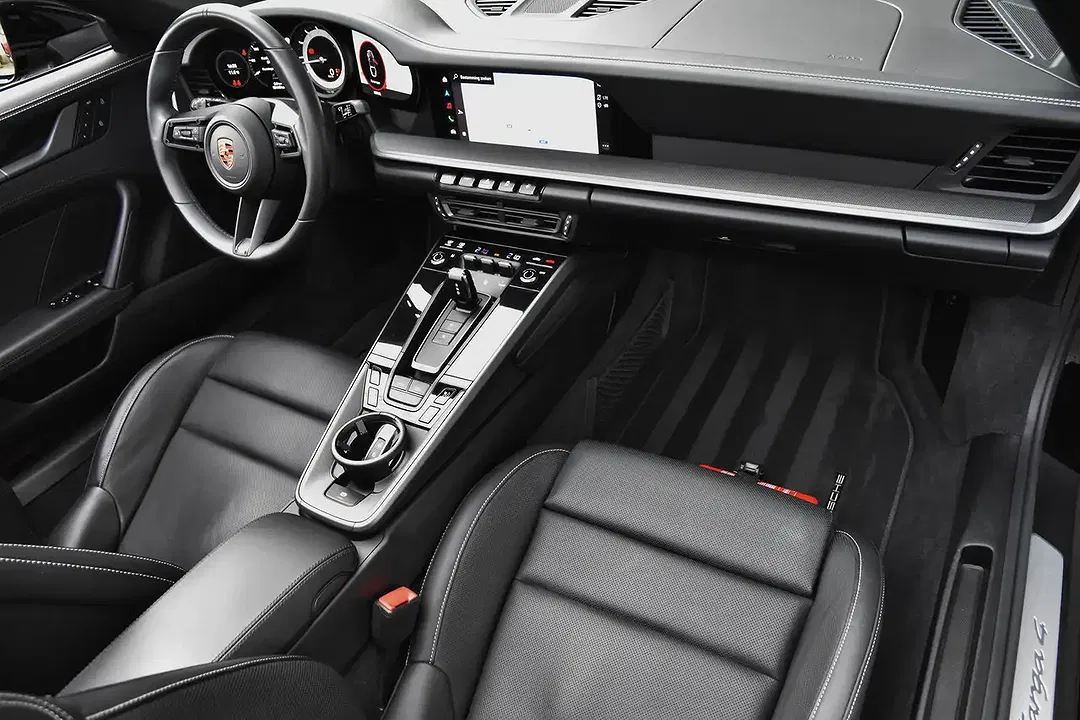 Porsche Targa 3.0 PDK Carrera 4 Turbo - Thumbnail 12