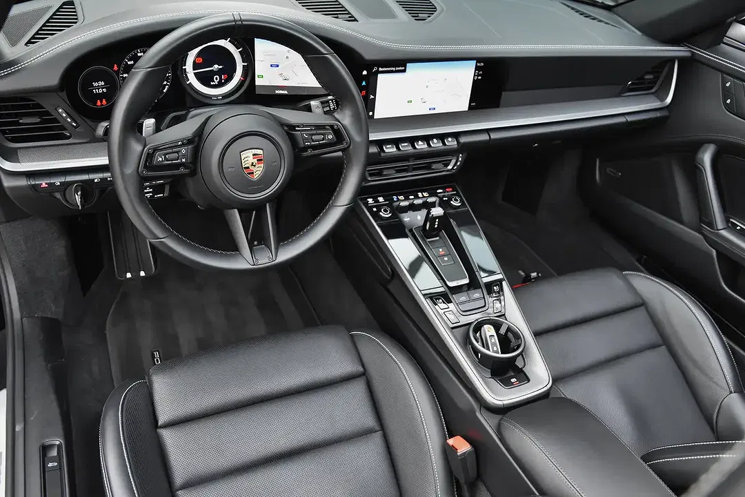 Porsche Targa 3.0 PDK Carrera 4 Turbo - Thumbnail 4